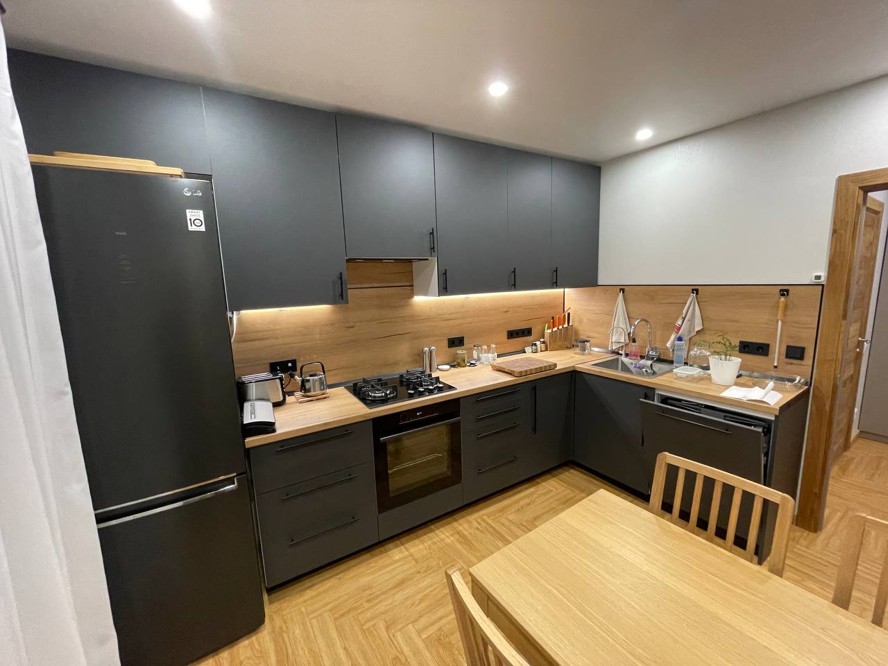 Ламинат Alpine Floor Herringbone 12 Дуб Пьемонт LF105-06 венгерская елка 600×100×12
